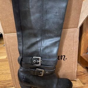 Genuine black leather Frye Boots!